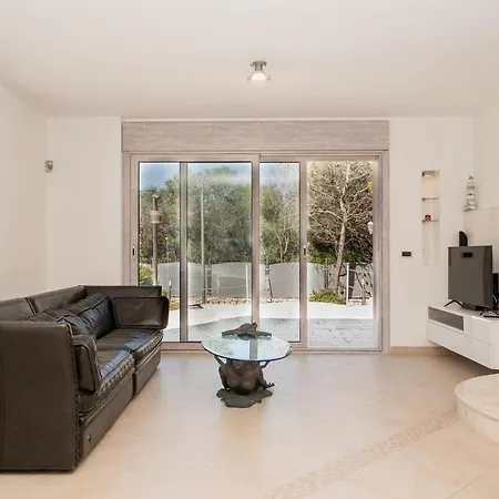 Callia - Piscina E Relax A Due Passi Dal Mare فيلة *